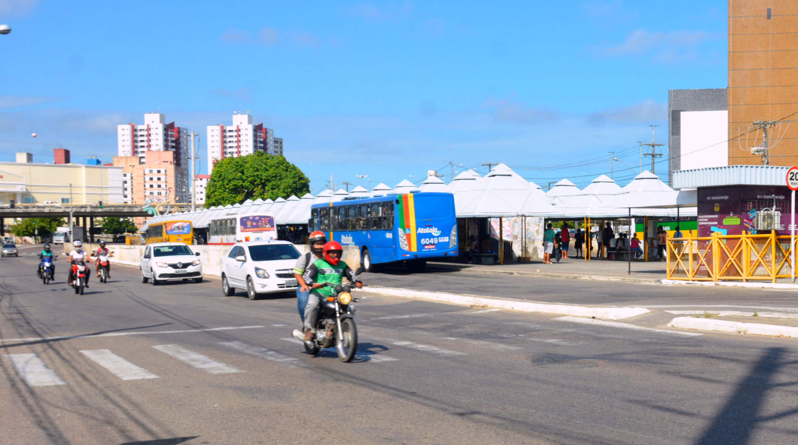 Saúde e mobilidade urbana são prejudicadas pelo uso do transporte clandestino em Aracaju