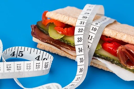 Porções Alimentares: Como a quantidade de alimentos ingeridos nas refeições pode fazer a diferença na saúde