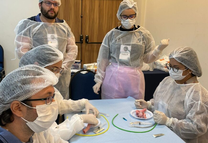 Curso de Via Aérea reúne médicos e estudantes de Medicina