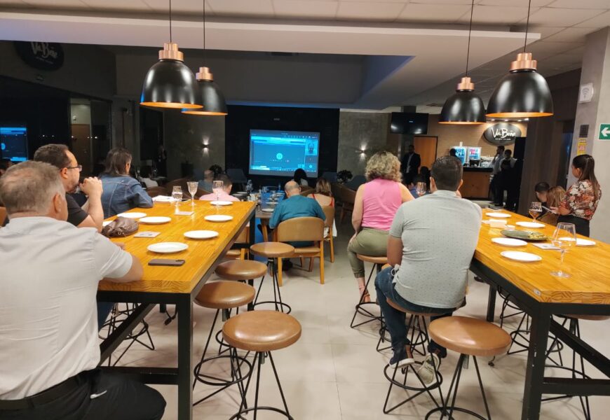 Quinta do Saber reúne profissionais de diversas áreas para debater câncer gástrico