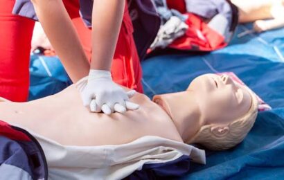 Sociedade de Anestesiologia promove treinamento de RCP em homenagem ao mês das crianças