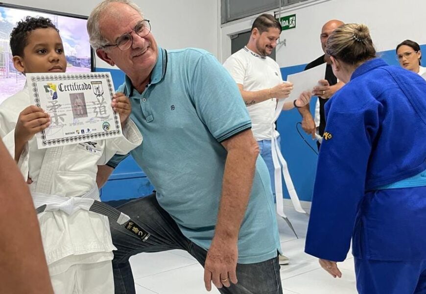 Coopanest-SE recebe homenagem do Projeto Social de Judô da PM