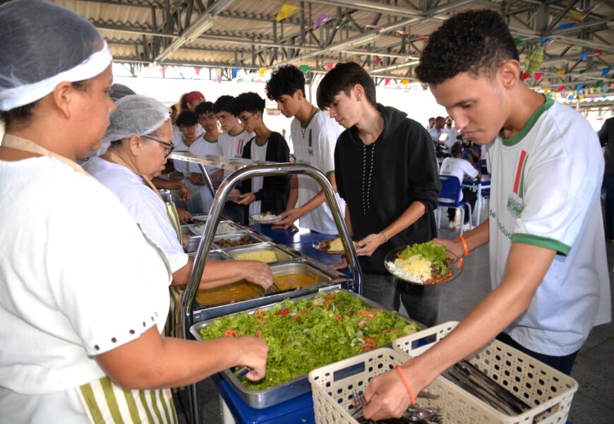 Alimentação escolar em Sergipe recebe investimentos e distribui refeições de qualidade