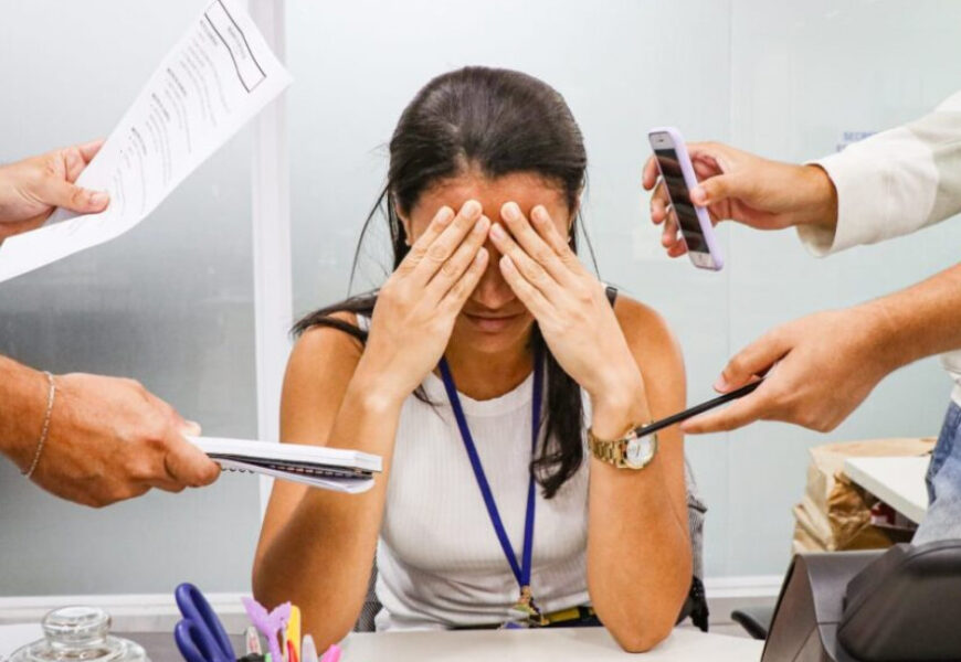 Saúde ressalta importância da prevenção contra a Síndrome de Burnout no ambiente de trabalho