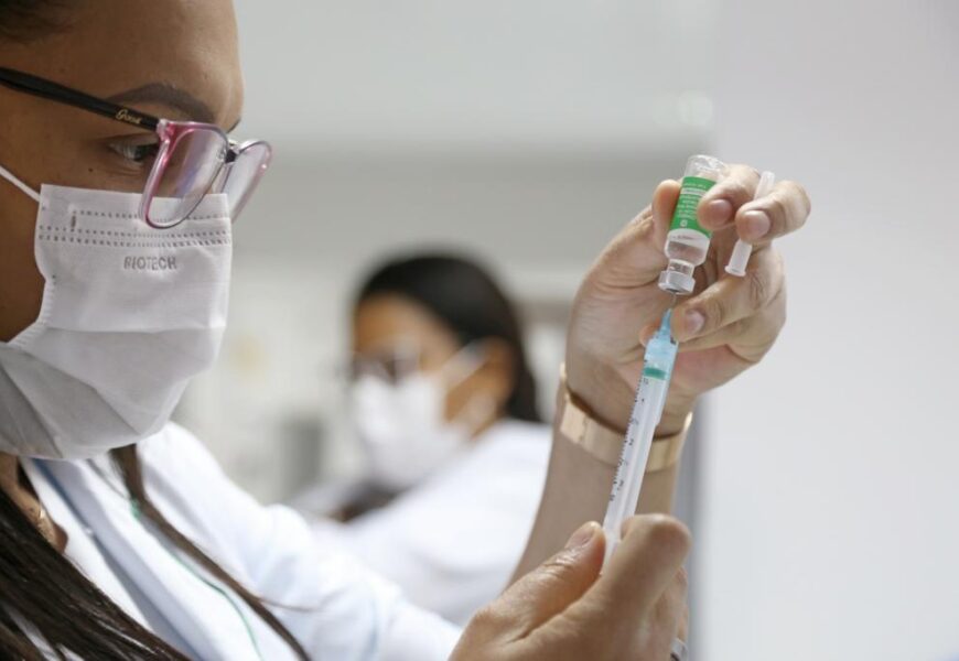 Prefeitura de Aracaju adota suspensão preventiva da vacina contra a dengue do Instituto Butantan Prefeitura de Aracaju adota suspensão preventiva da vacina contra a dengue do Instituto Butantan