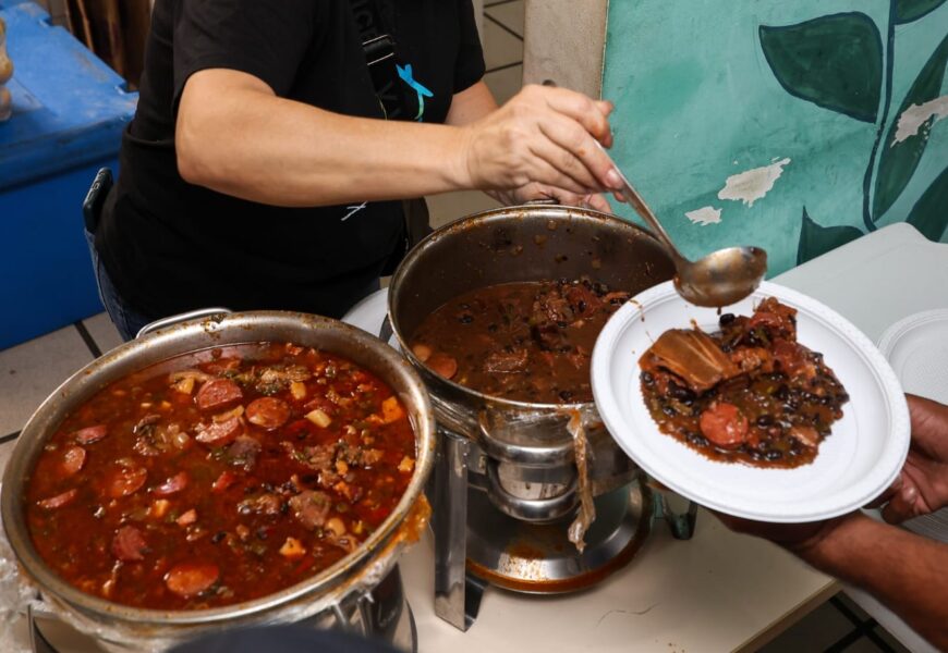 Prefeitura celebra Dia Municipal de Luta da Pessoa em Situação de Rua com a 1ª Feijoada POP Prefeitura celebra Dia Municipal de Luta da Pessoa em Situação de Rua com a 1ª Feijoada POP