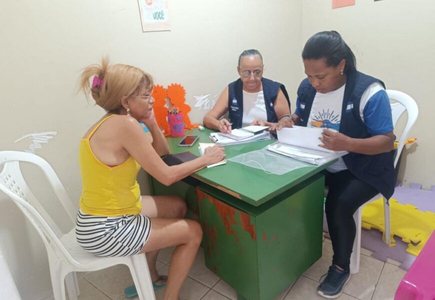 Prefeitura realiza atendimento e orientações a moradores do Recanto da Paz